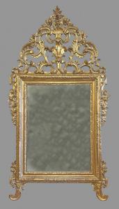 Louis XIV mirror, richly carved and gilded, Piedmont first half of the 18th century